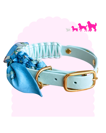 Collier pour chien personnalisable Colette bleu avec foulard, paracorde et bouclerie dorée