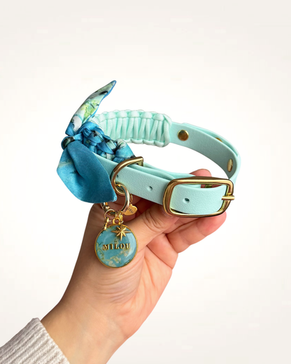 Collier Colette bleu personnalisé avec foulard et tressage en paracorde