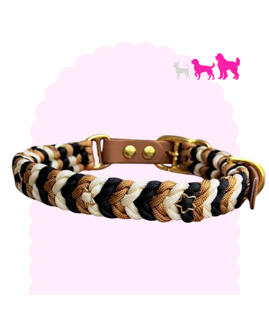 Collier personnalisé pour chien moyen à grand en paracorde avec décorations étoiles et bouclerie.